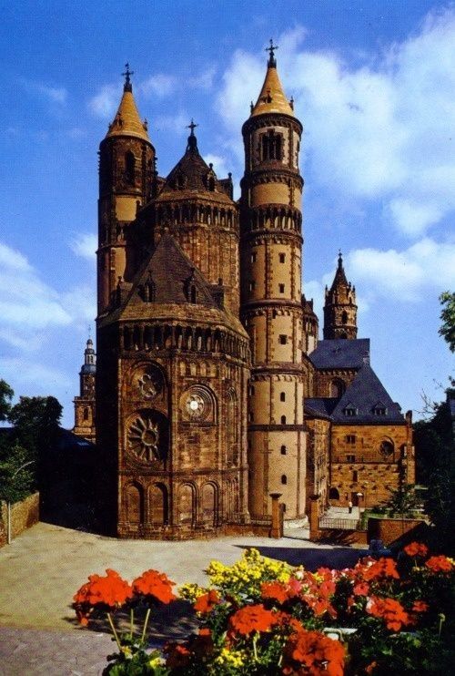 Кафедральный собор святого петра, вормс (германия): история, фото, как добраться, адрес
на карте и время работы в 2021 - 2022
