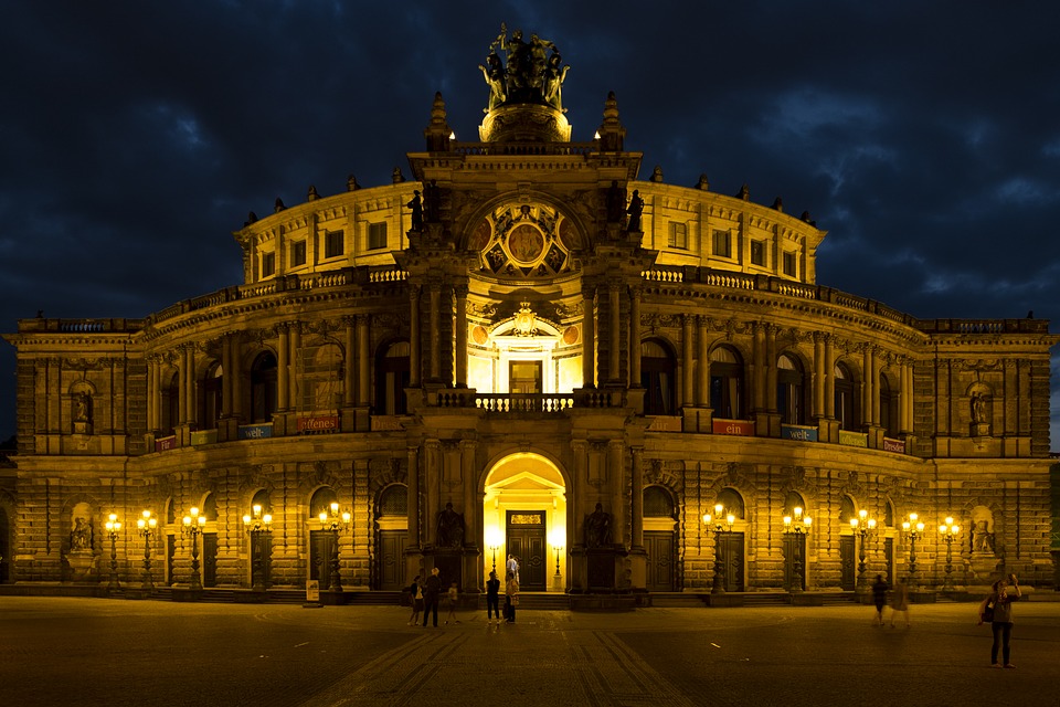 10 самых известных оперных театров мира