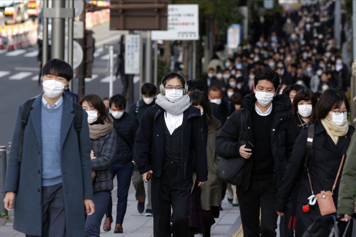 В Японии продлили режим ЧС, вызванный распространением нового вида коронавирусной инфекции