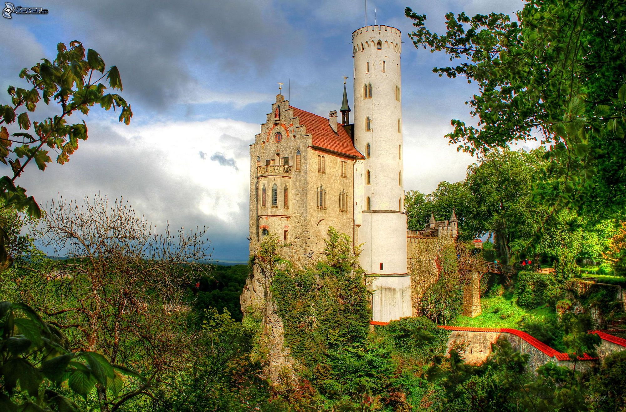 Замок лихтенштейн, германия — обзор
