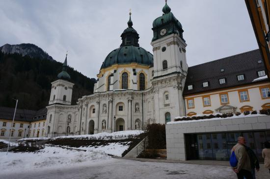 Монастырь этталь: историческое и культурное наследие баварии