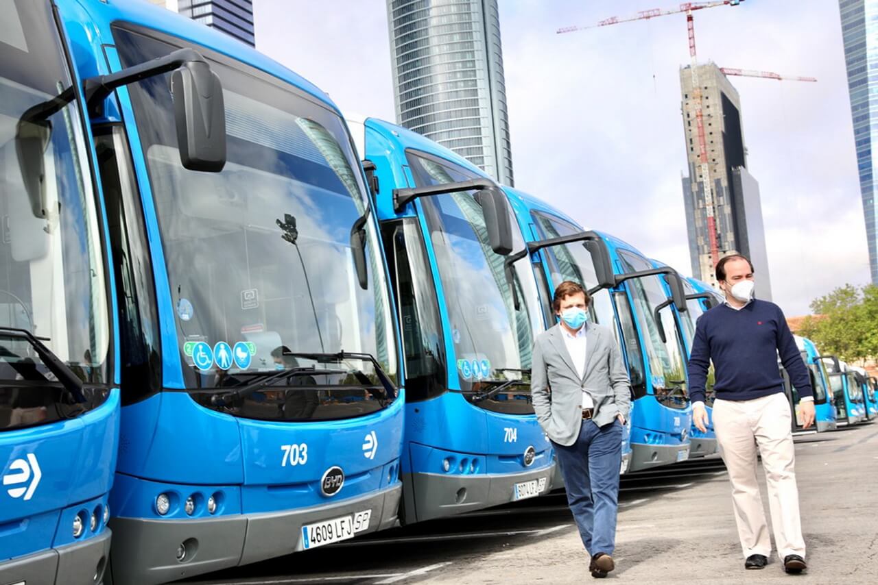 Общественный транспорт барселоны 2021: метро, автобусы, трамваи, электрички, аренда авто, такси