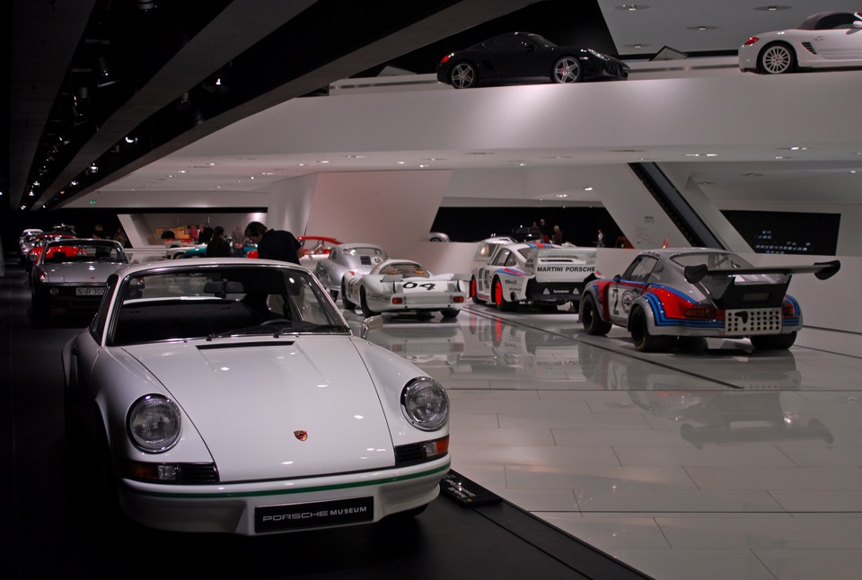 Невероятный музей автомобилей “порше” в штутгарте