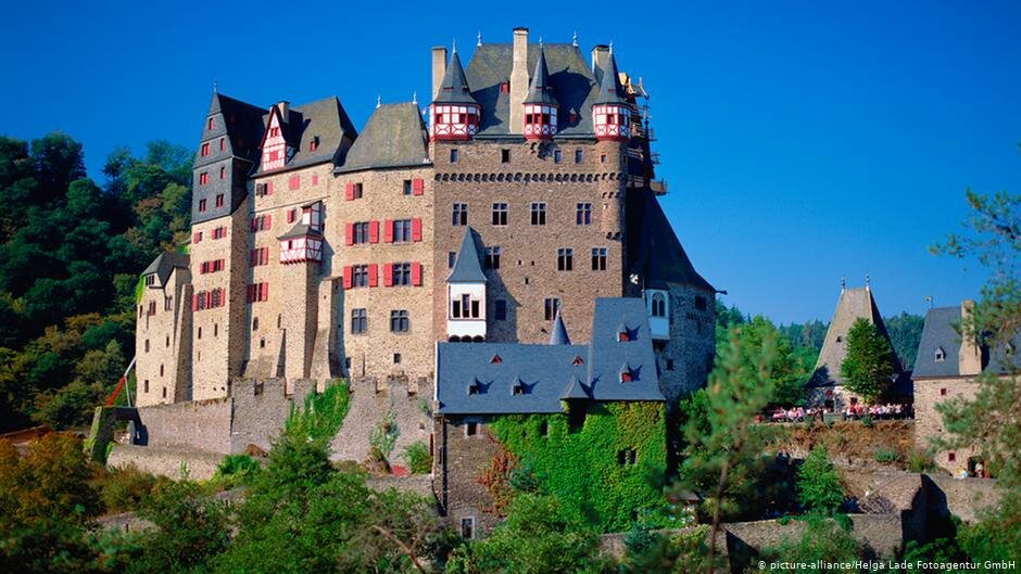 Замок эльц: история и архитектурные особенности