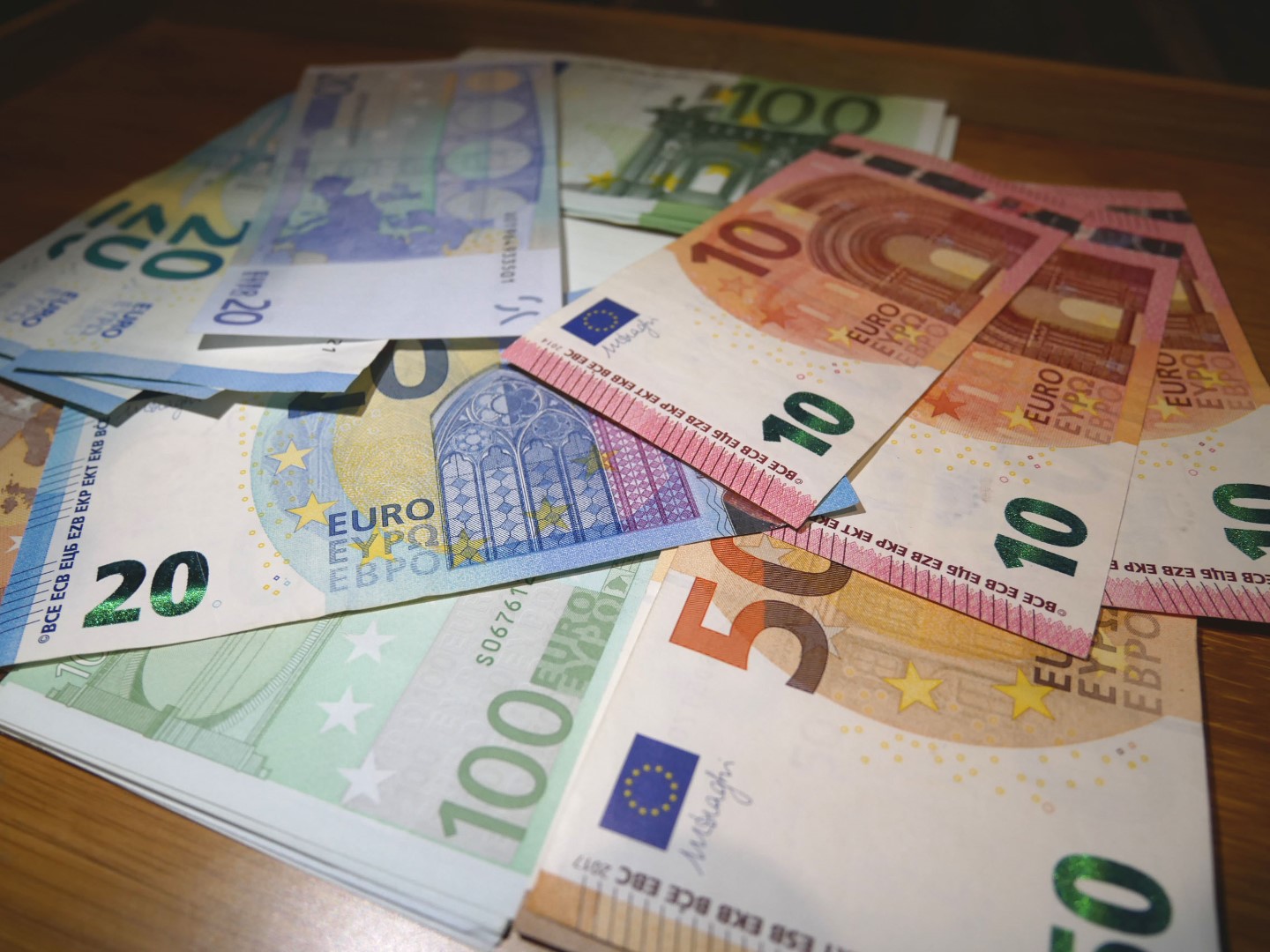 Официальная валюта в Черногории