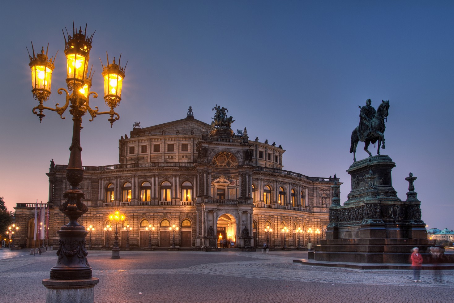 Дрезденская опера: история и современность - путеводитель даспроект