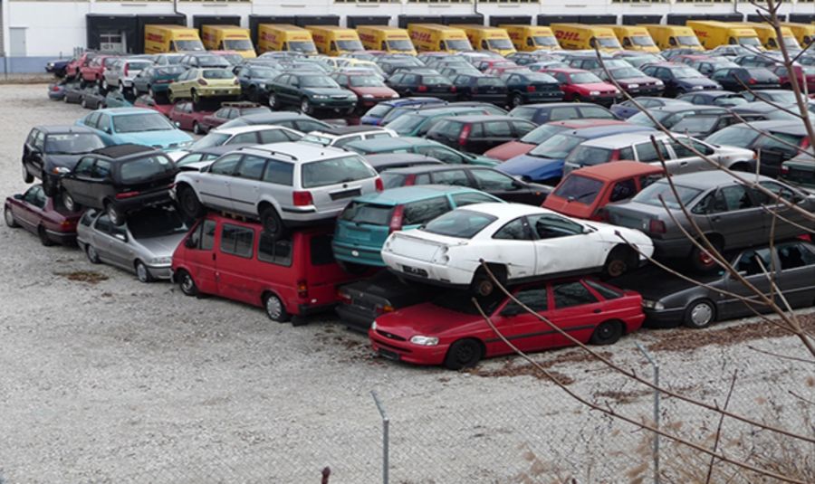Как организованы свалки автомобилей в Германии