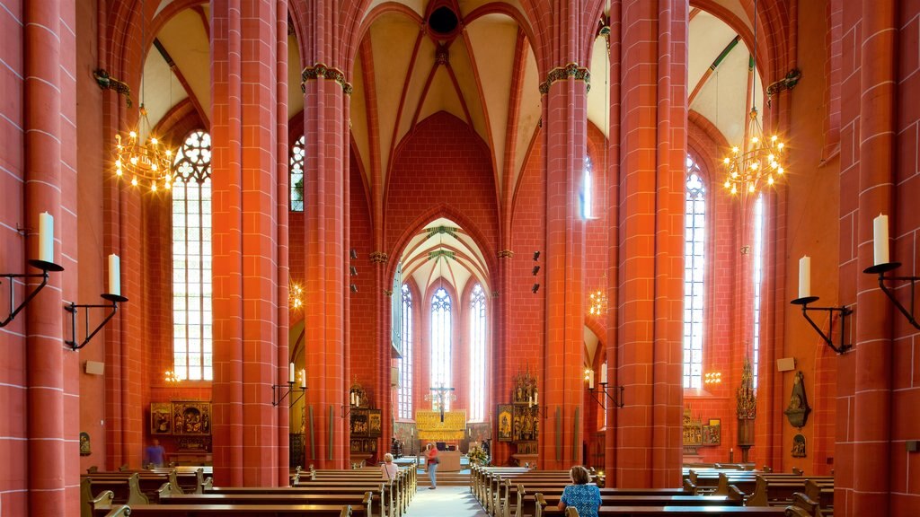 Франкфуртский собор: внешний вид и внутренний интерьер