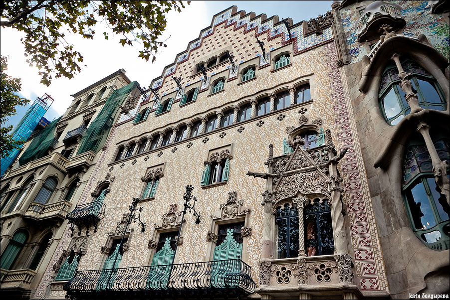Архитектура барселоны: каталонский модерн и разнообразие стилей