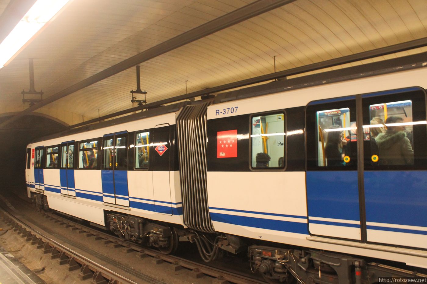 Общественный транспорт мадрида: метро, скоростные трамваи и не только