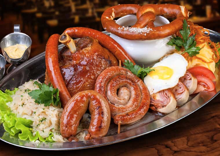 Баварские колбаски: состав и рецепты приготовления :: syl.ru