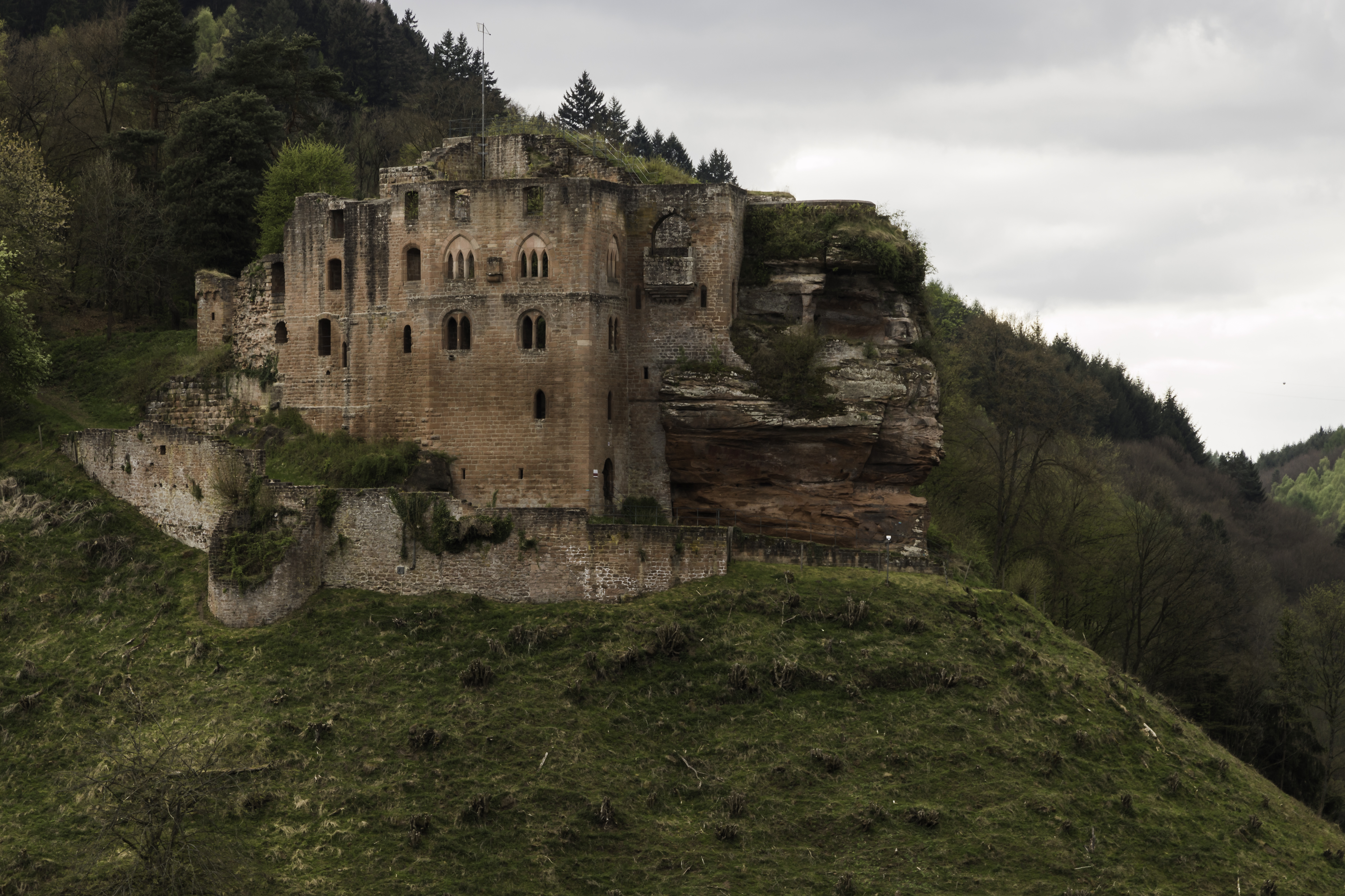 Замок нойшванштайн в германии: фото, описание, как добраться, замок нойшванштайн внутри