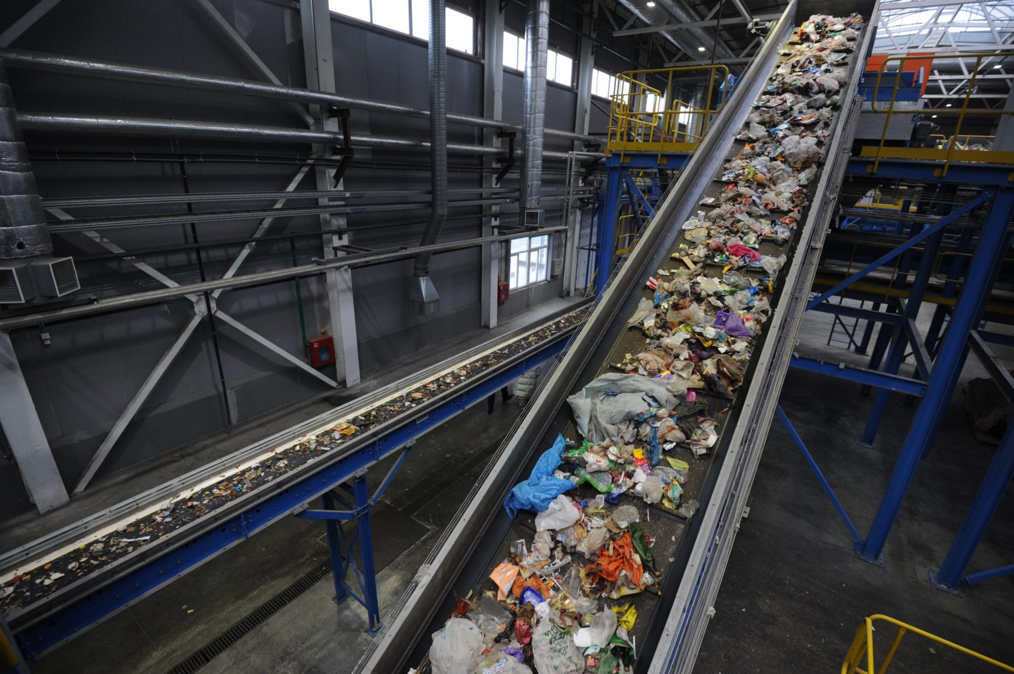 Эко-сумка стимулов: как вовлечь регионы в раздельный сбор отходов | рбк тренды