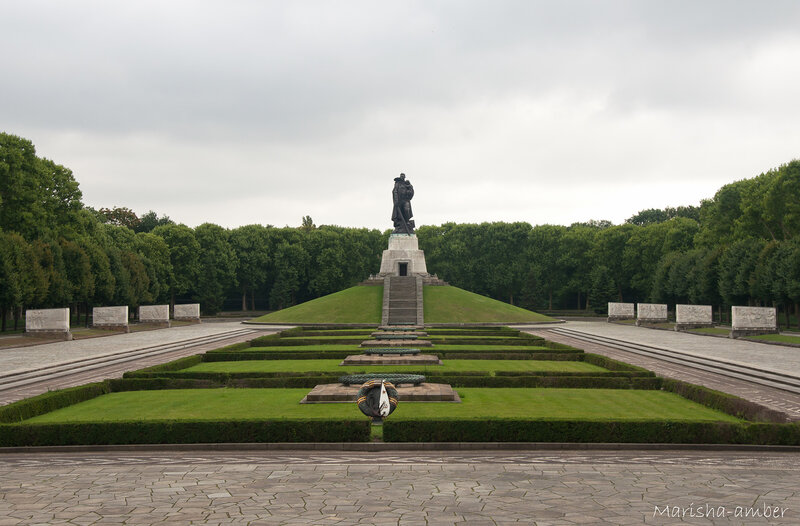 Трептов парк в берлине – памятник советским воинам в германии ⋆