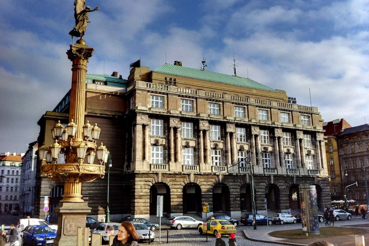 Государственные вузы чехии: список чешских государственных университетов