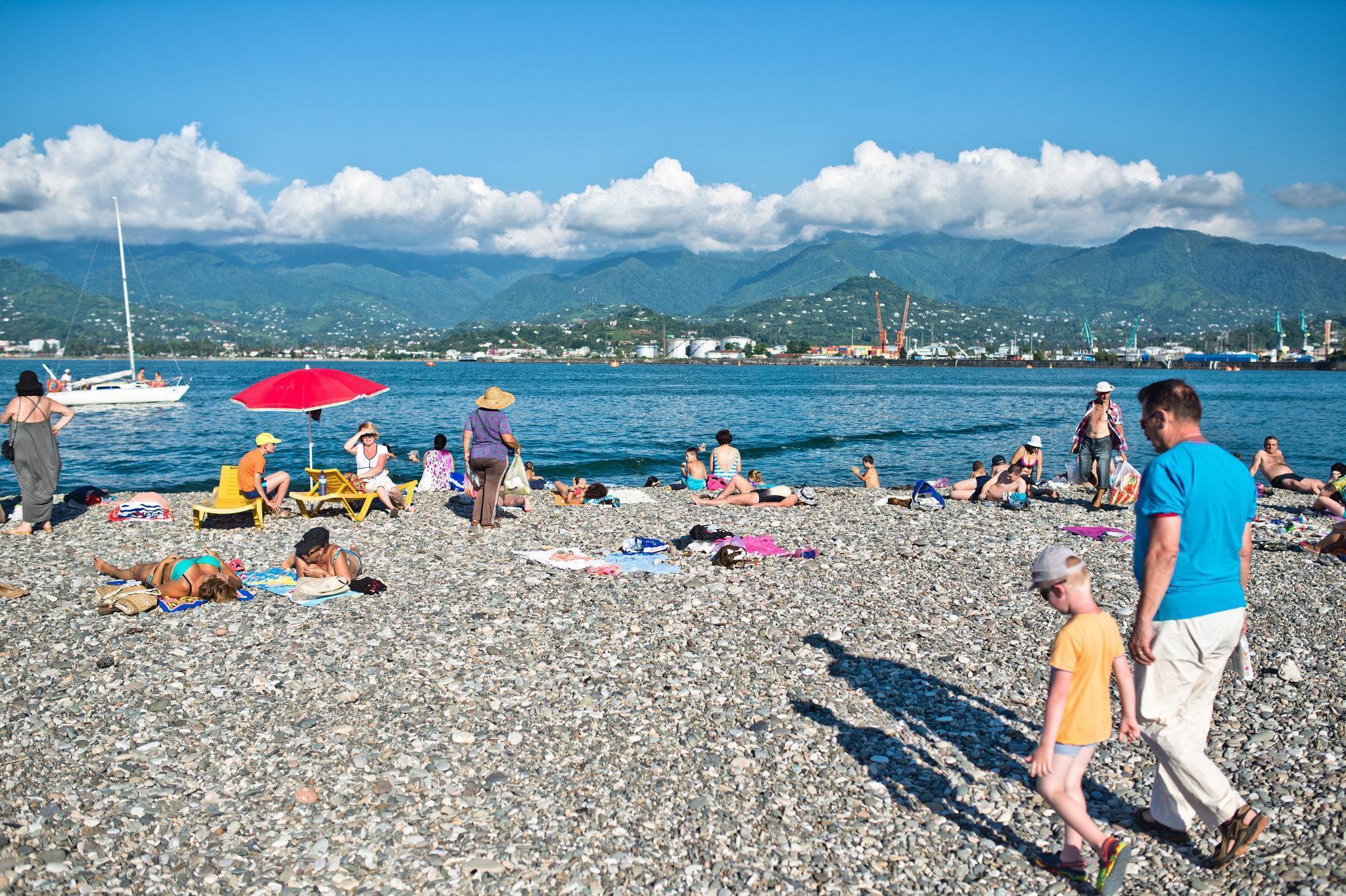 Отдых с детьми в грузии на море: лучшие курорты и песчаные пляжи - фото (сезон 2020)