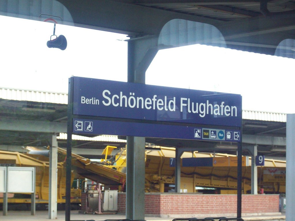 4 способа добраться до центра берлина из аэропорта шенефельд