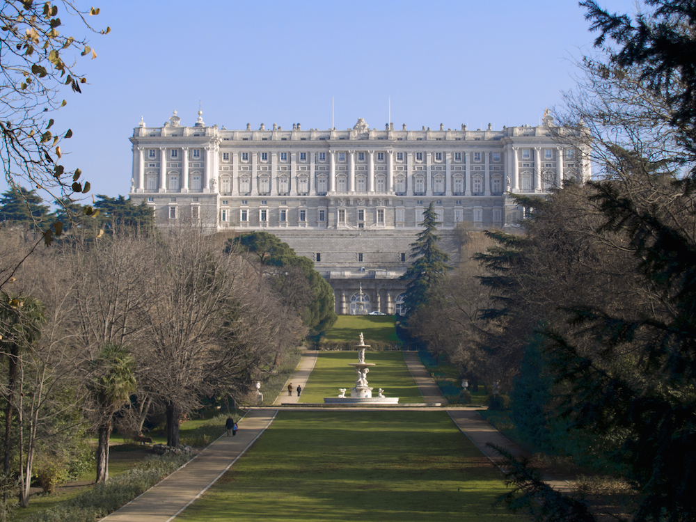 Королевский дворец в мадриде - история возведения, архитектура, как добраться