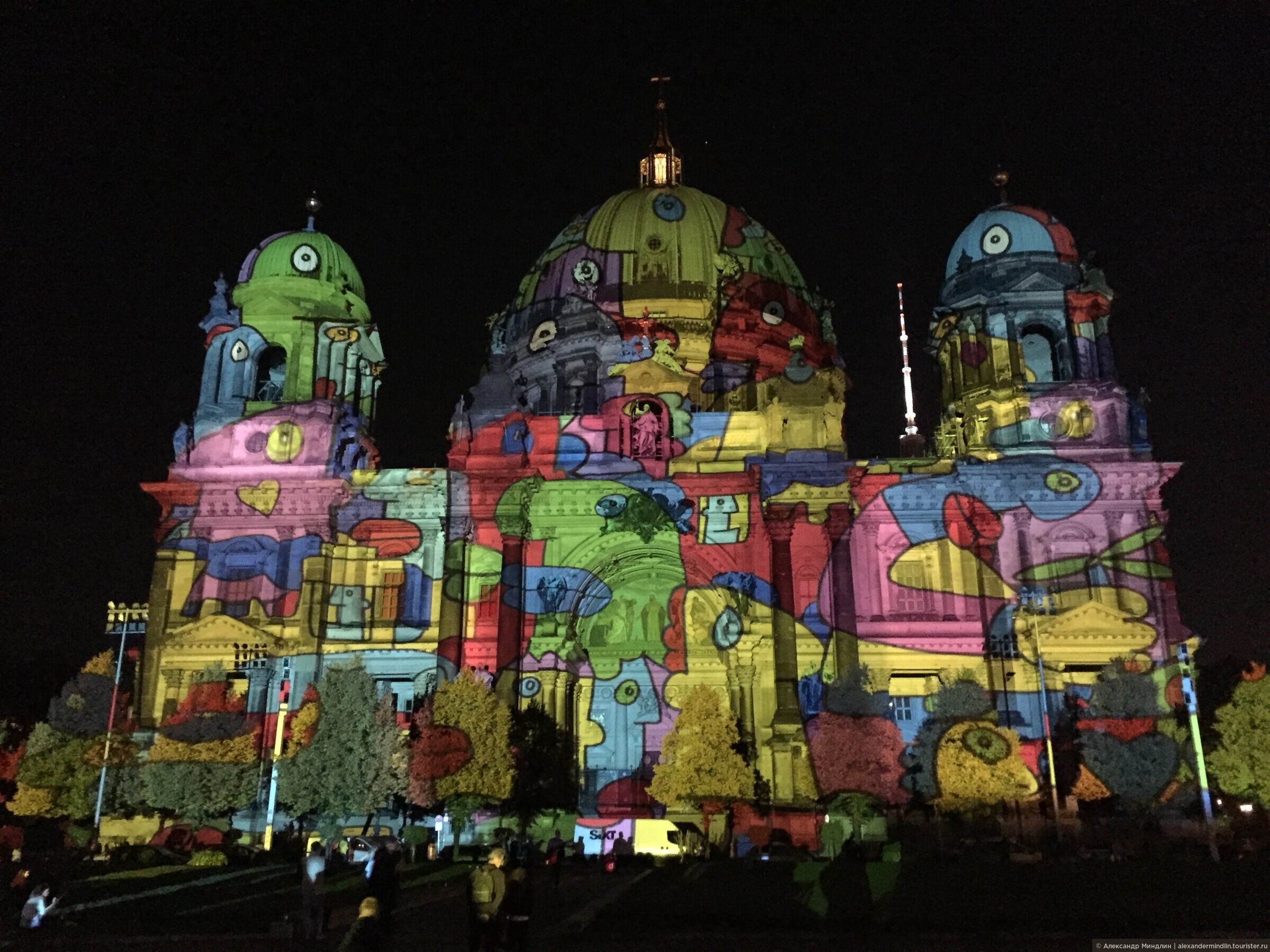 Зрелищный фестиваль светового искусства в берлине