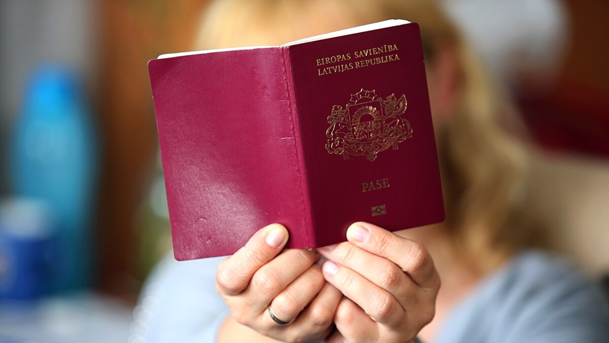 Неграждане латвии в  2021  году: визы, паспорт, статус