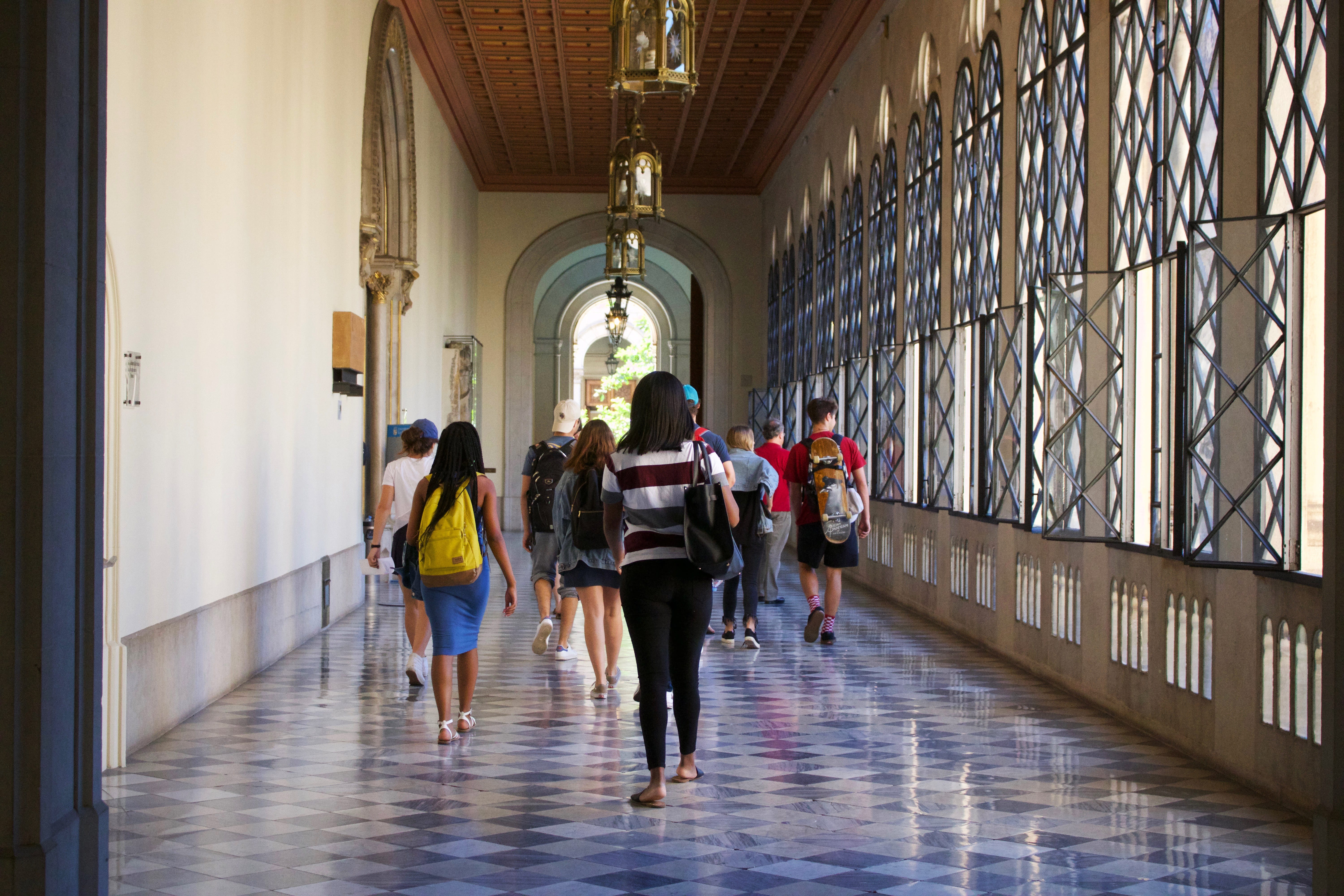 Недорогие университеты испании. как сэкономить по-умному?