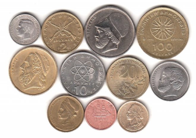 Ехать ли с долларами в грецию или менять на евро?