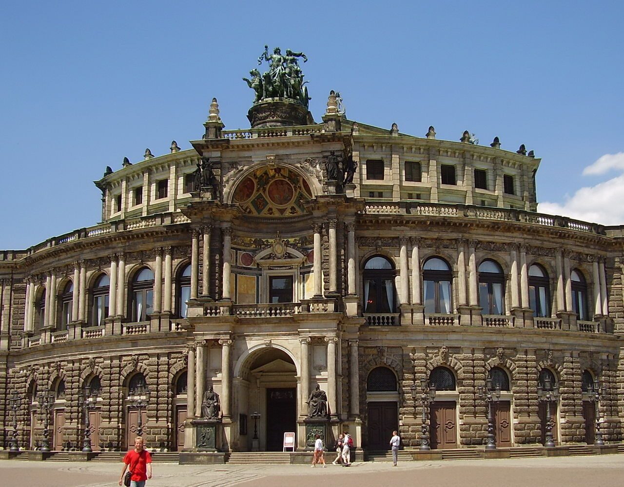 Дрезденская придворная опера - вики