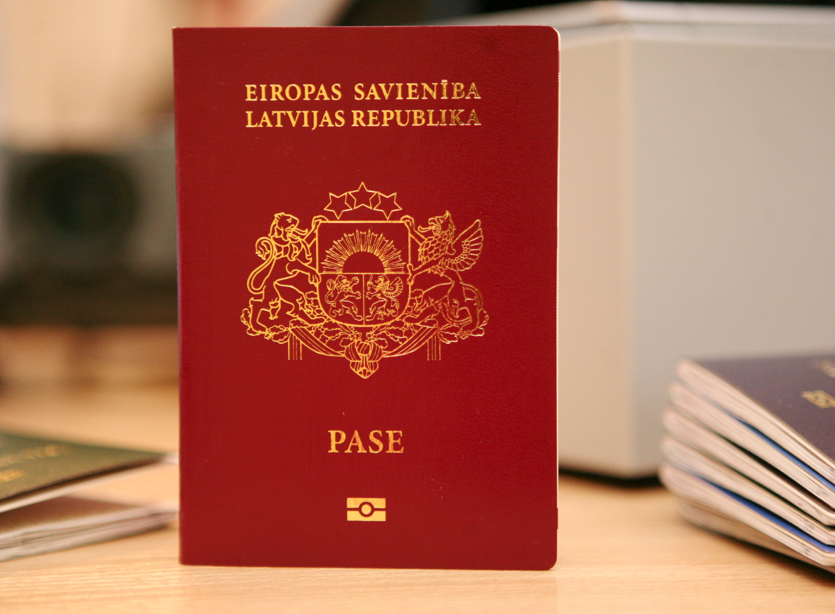 Как оформить двойное гражданство россия- латвия в 2021 году