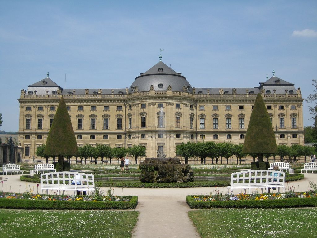 Резиденция архиепископа в вюрцбурге, шедевр барокко | tourpedia.ru