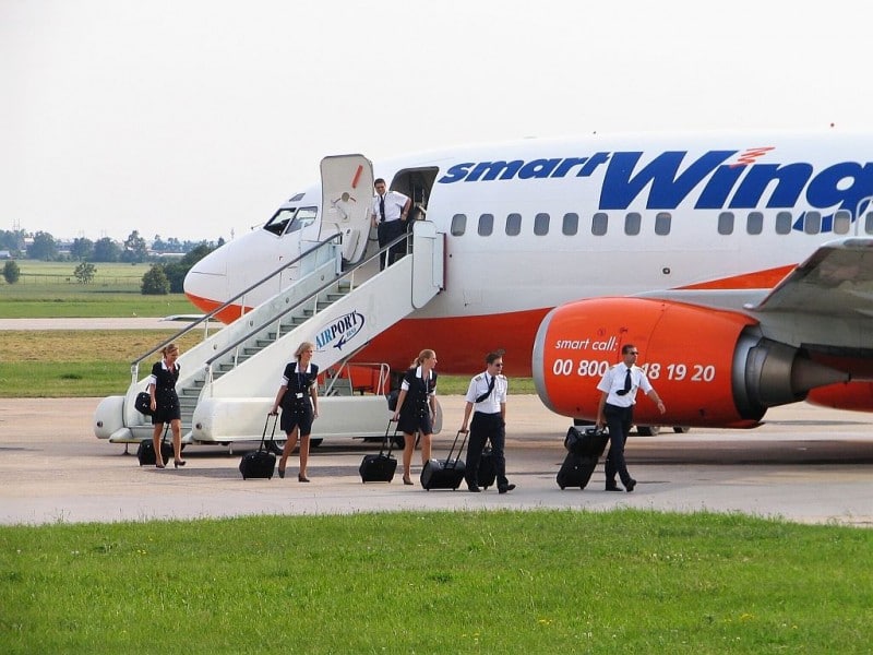 Порядок регистрации на рейс smart wings (смарт вингз) онлайн и в аэропорту