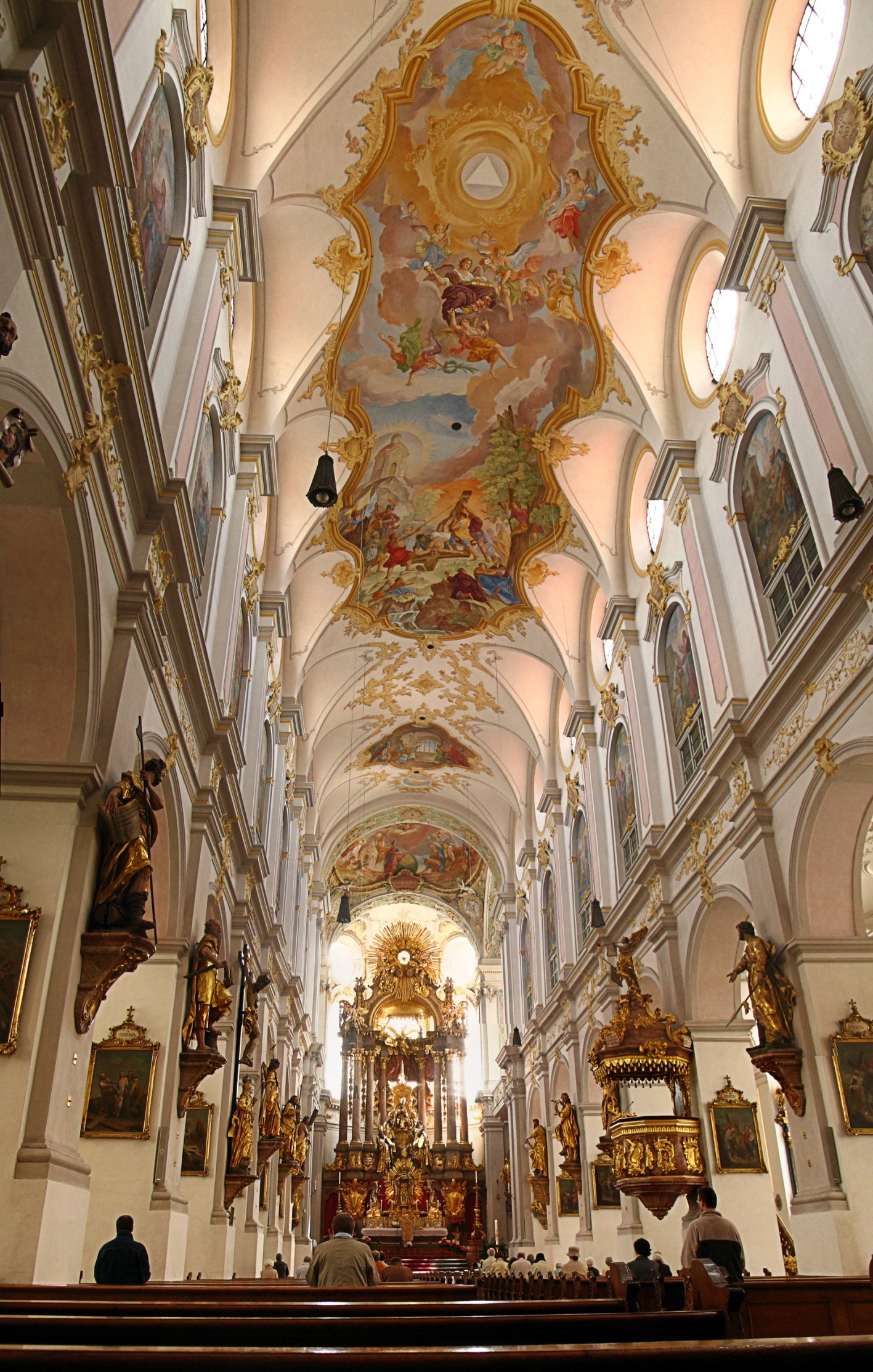 Мюнхен: церковь святого петра, фрауэнкирхе и церковь святого духа