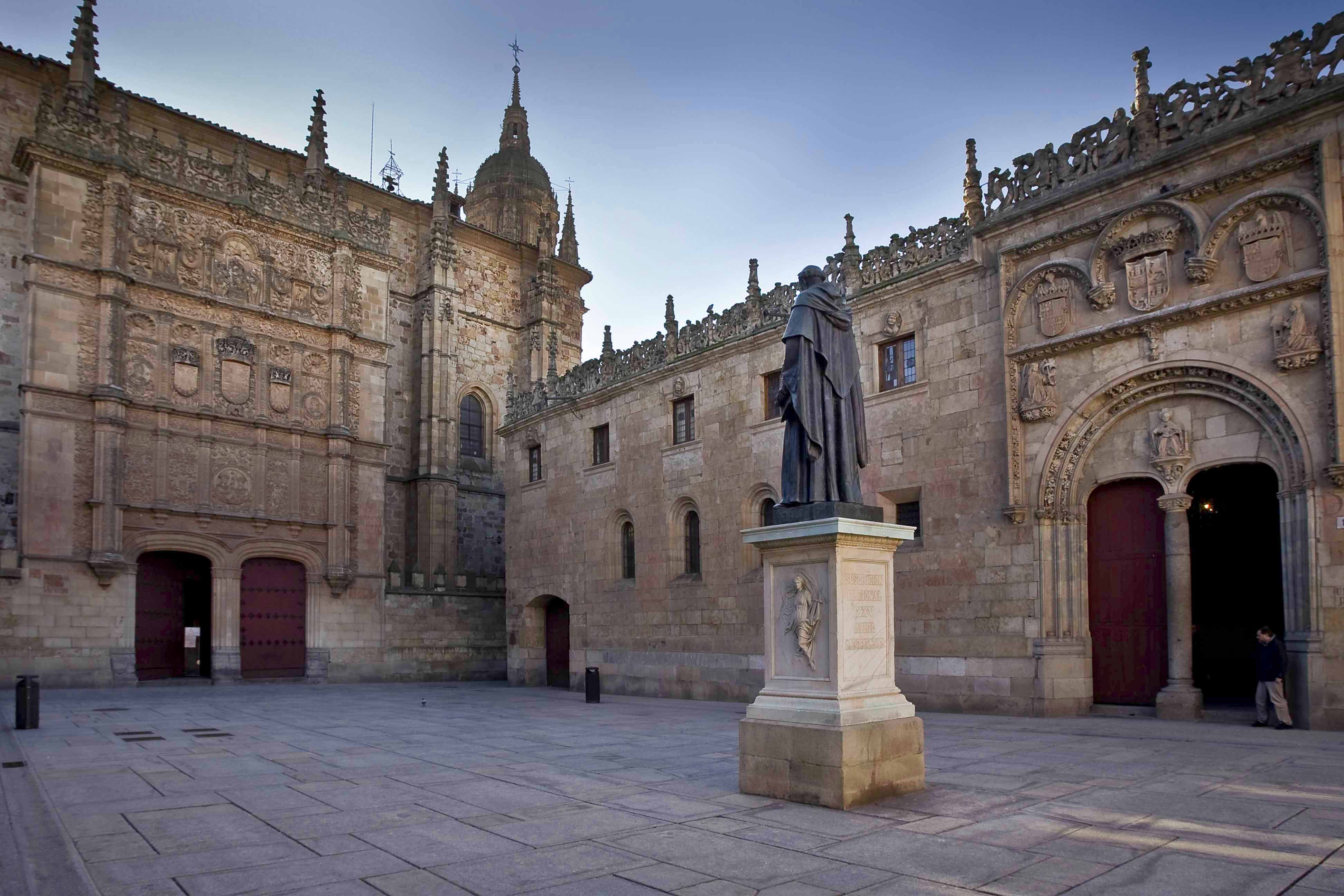 Университет саламанки - один из старейших университетов испании