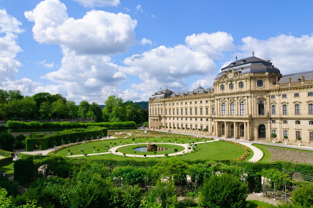 Шедевр эпохи барокко: вюрцбургская резиденция. германия, вюрцбург «вюрцбургская резиденция вюрцбургская резиденция вюрцбург