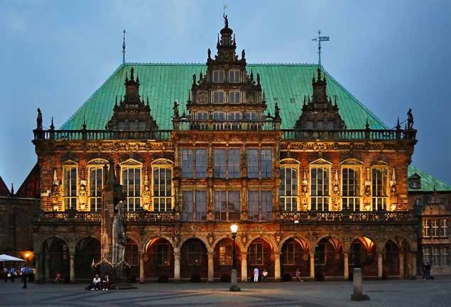 Бременская ратуша вгермании: история создания, описание, архитектура