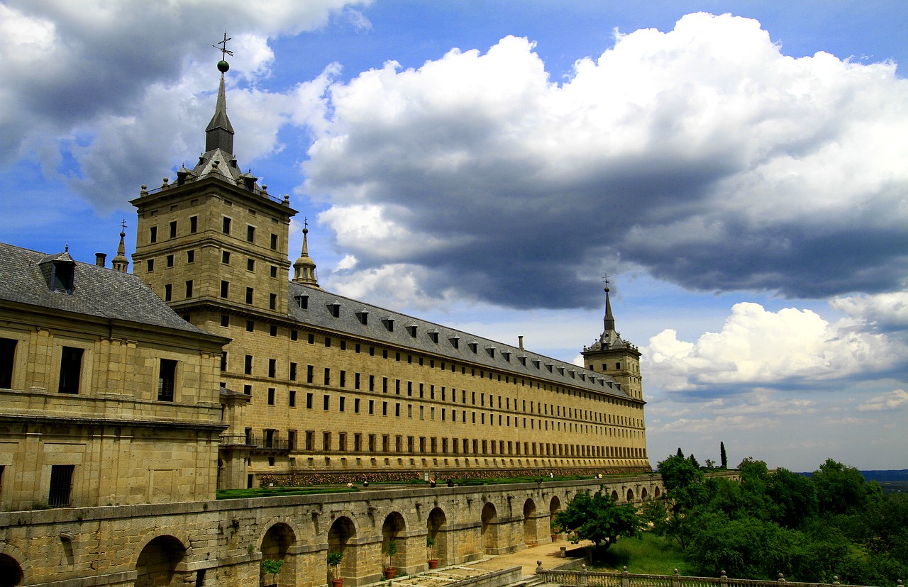 Дворец-монастырь эскориал - история, архитектура, часы работы, как добраться